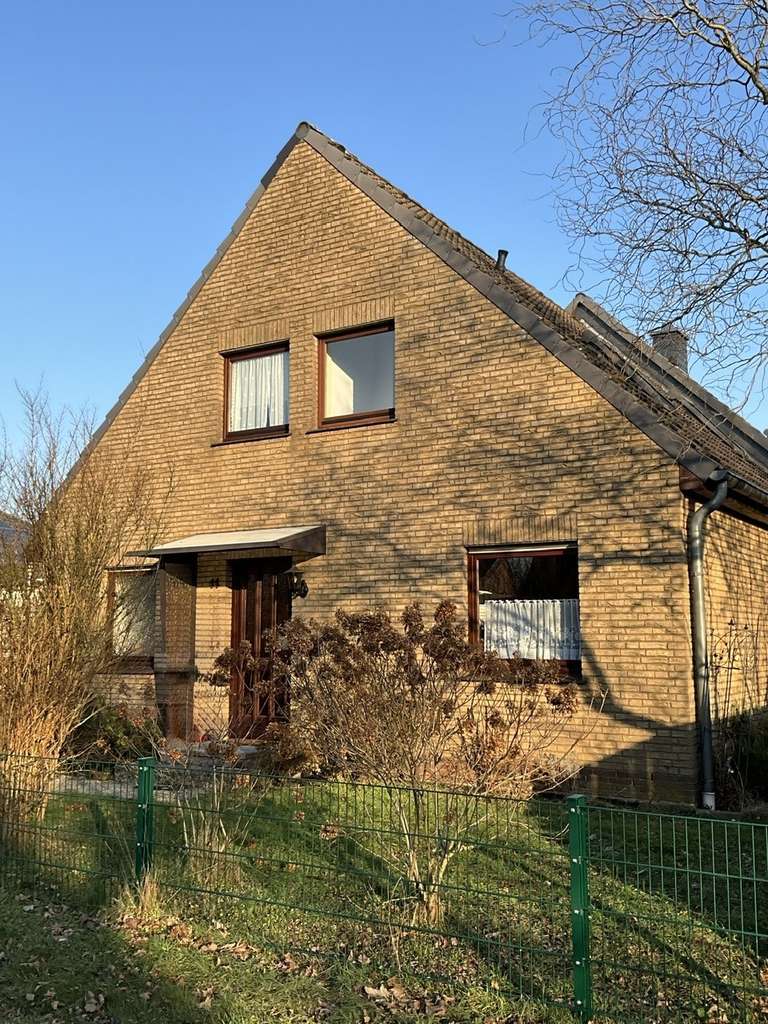 Immobilie in Stöckse - Ihr Traumhaus in idyllischer Lage – Viel Platz für Familie und Hobbys

 - Bild 1