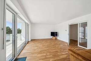 Neuwertig. Großzügig. Barrierefrei: Stilvolle 4,5-Zimmer-Wohnung mit Balkon & 2 TG-Stellplätzen – Die vollständige Adresse der Immobilie erhältst du vom Anbieter., 93333 Neustadt an der Donau – Vorschaubild 2