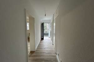 OB-City! Renovierte 2-Zi-Whg mit Balkon in zentraler Lage – Goebenstraße 31, 46045 Altstadt-Mitte, Oberhausen – Vorschaubild 3