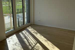 Exklusive Top geschnittene 2-Zimmer Terrassenwohnung mit Blick ins Grüne & EBK in Top Lage – 81245 Neupasing, München – Vorschaubild 7
