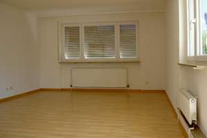 Sonnige, großzügige 2-Zi.Wohnung mit Einbauküche und ca. 23 qm Terrasse Süd/Westseite – Die vollständige Adresse der Immobilie erhältst du vom Anbieter., 70567 Möhringen-Süd, Stuttgart – Vorschaubild 4
