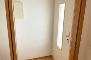Ideal für Wohngemeinschaft: 2 große Zimmer, separate Küche + Einbauküche, Tageslichtbad – Schild 3, 38100 Innenstadt, Braunschweig – Vorschaubild 5
