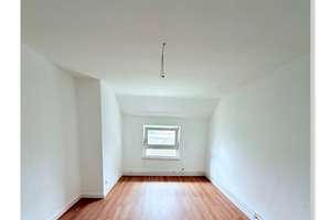 Stilvolle Dachgeschosswohnung im Herzen von Braunschweig; kernsaniert, lichtdurchflutet und in ruhig – Am Neuen Petritore 7a, 38100 Innenstadt, Braunschweig – Vorschaubild 5