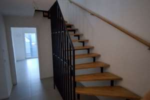 Maisonette-Wohnung mit Balkon und moderner Treppe in Dortmund (44227) – 44227 Barop, Dortmund – Vorschaubild 2