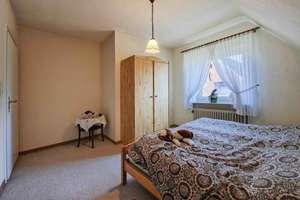 Charmantes Einfamilienhaus mit 640 m² großem Grundstück & 
7 Zimmern in familienfreundlicher Lage v – Die vollständige Adresse der Immobilie erhältst du vom Anbieter., 25587 Münsterdorf – Vorschaubild 10