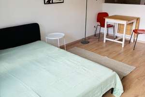 Design 1-Zimmer Wohnung mit Balkon in München-Solln – Muttenthalerstraße 12, 81479 Solln, München – Vorschaubild 2