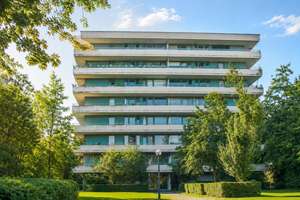 "Hoch oben über SENDLING" / Weitblick / TOP gepflegte 2-Zimmer-Wohnung  / Balkon /  SPA BEREICH!