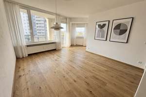 Traumhafter Blick - 4 Zimmer mit ca. 89 m² und Balkon