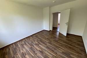Attraktive 3-Zimmerwohnung in gepflegtem Mehrfamilienhaus in zentraler Lage von Salzgitter-Bad – Breite Straße 66, 38259 Salzgitter-Bad, Salzgitter – Vorschaubild 2