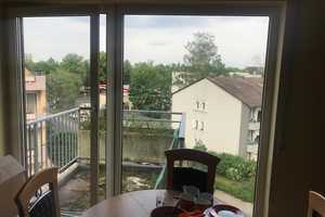 Geschmackvolle, gepflegte 1-Zimmer-Maisonette-Wohnung mit geh. Innenausstattung mit Balkon und EBK – Georg-von-Boeselager-Straße 34, 53117 Bonn – Vorschaubild 1
