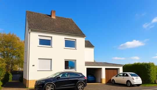 Bild von großes Ein-Zweifamilienhaus - 15 km von Limburg