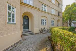 Urban, gemütlich & sonnig – 2 Zimmer mit großem Balkon – Die vollständige Adresse der Immobilie erhältst du vom Anbieter., 12163 Steglitz, Berlin – Vorschaubild 3