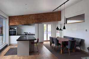 Exklusives Loft-Apartment mit Designküche, Kamin, 2 Balkone & Garage – 105 qm Wohnkomfort