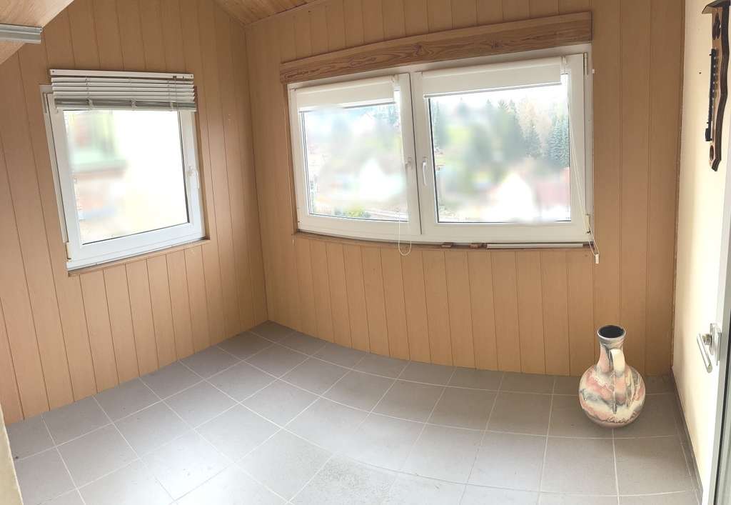 Immobilie in Leisnig - Saniertes Reihenmittelhaus mit Garage - Bild 4