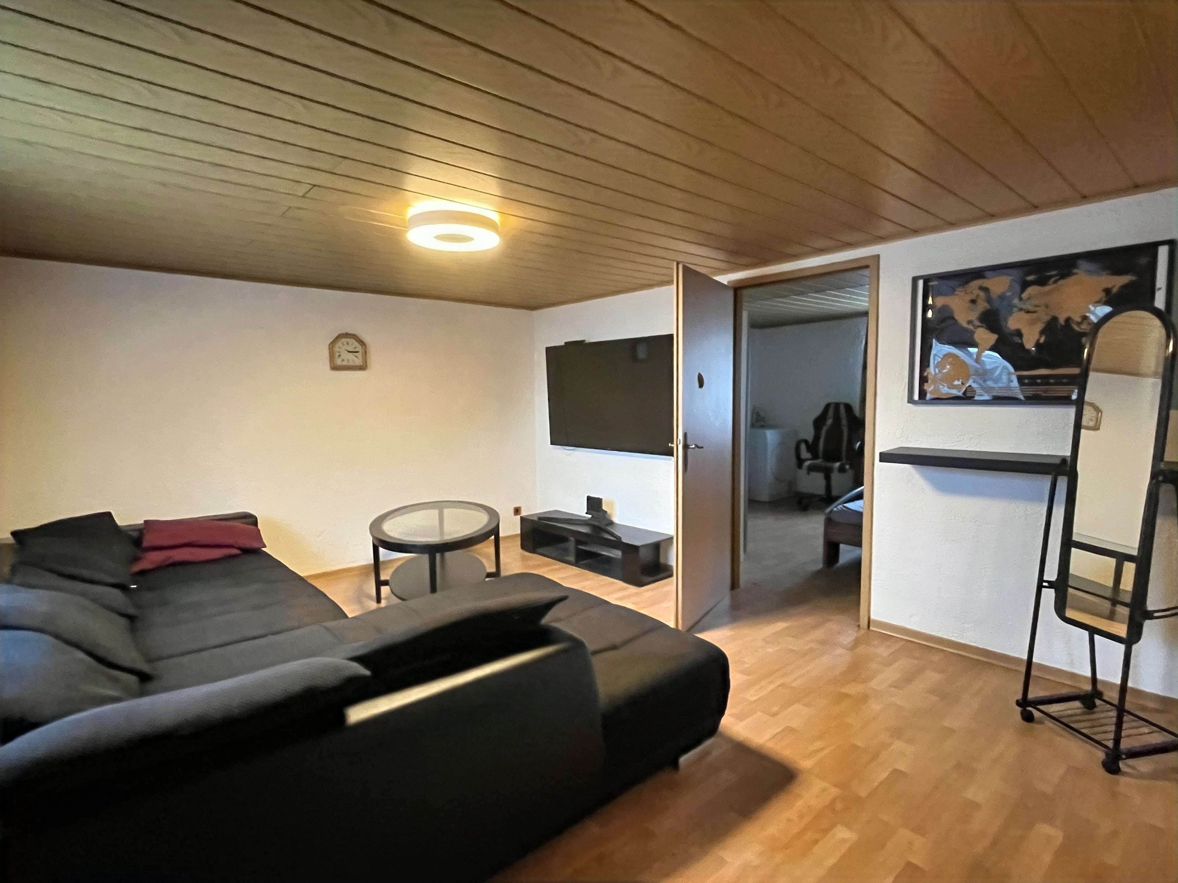 Immobilie in Schenkelberg - Geräumiges Einfamilienhaus für Selbermacher und Alleskönner! - Bild 1