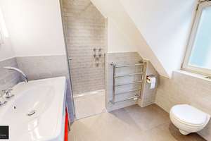Bestlage Lehel: Kernsanierte Altbau-Traumwohnung mit Dachterrasse und Balkon – Die vollständige Adresse der Immobilie erhältst du vom Anbieter., 80538 Lehel, München – Vorschaubild 45