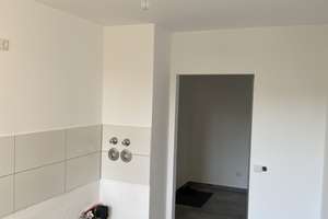 3 Zi.- Wohnung in Mainz-Gonsenheim neu saniert, sofort einziehbar !  – Elsa-Brändström-Straße 87, 55124 Gonsenheim, Mainz – Vorschaubild 5