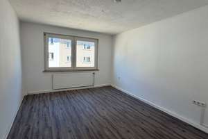 Helle 3 Zimmer Wohnung im 2 OG// Remscheid – Lenneperstr 22, 42855 Zentralpunkt, Remscheid – Vorschaubild 5
