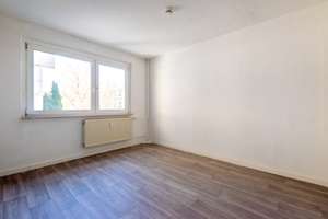 Komfortable 2-Zimmer-Wohnung mit Balkon als Kapitalanlage oder Eigennutzung – Die vollständige Adresse der Immobilie erhältst du vom Anbieter., 39130 Neu Olvenstedt, Magdeburg – Vorschaubild 4