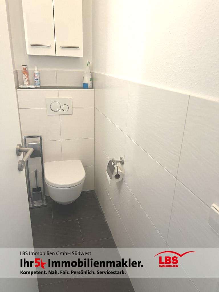 Immobilie in Altbach - Altbacher Wohnung mit Balkon und Tageslichtbad

 - Bild 2