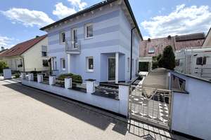 Stilvoll wohnen in Augsburg-Kriegshaber – freistehendes Einfamilienhaus mit Kamin & Designküche – Emily-Balch Straße 7, 86156 Kriegshaber, Augsburg – Vorschaubild 2