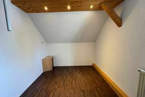 Geräumiges, modernisiertes Zweifamilienhaus mit weitläufigem Grundstück. – Die vollständige Adresse der Immobilie erhältst du vom Anbieter., 74582 Gerabronn – Vorschaubild 7
