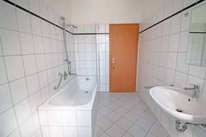 BEZUGSFREI // DACHGESCHOSSWOHNUNG MIT LOGGIA IN GOHLIS // ALTBAUCHARME TRIFFT ZEITGEMÄSSES WOHNEN – Die vollständige Adresse der Immobilie erhältst du vom Anbieter., 4157 Gohlis-Mitte, Leipzig – Vorschaubild 16