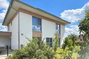 **RESERVIERT** Energieeffizientes Einfamilienhaus KfW 40 Plus (7kWh/m²·a) mit großem Garten! – Neustadt a.d. Aisch-Bad Windsheim (Kreis) – Vorschaubild 1