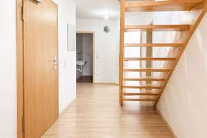 Maisonettwohnung I Dachgeschoss-Ausbau 2008 I 4 Räume + Spitzboden I Tageslichtbad I Denkmalschutz – Die vollständige Adresse der Immobilie erhältst du vom Anbieter., 4319 Engelsdorf, Leipzig – Vorschaubild 4