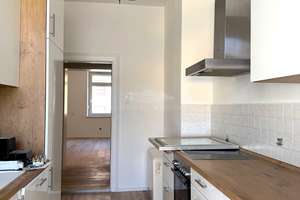 Helle 4-Zimmer-Altbauwohnung mit Balkon in Neuhausen – Die vollständige Adresse der Immobilie erhältst du vom Anbieter., 80634 Neuhausen, München – Vorschaubild 10