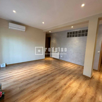 KOMPLETT RENOVIERTE WOHNUNG, BEREIT ZUM BEZUG!!