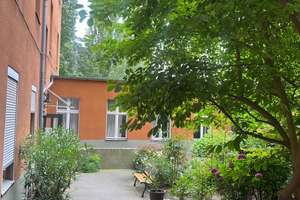 Möblierte 3 Zimmer EG Wg, rechts v Kudamm mit Gartenzugang  – katharinen str 21, 10711 Halensee, Berlin – Vorschaubild 8