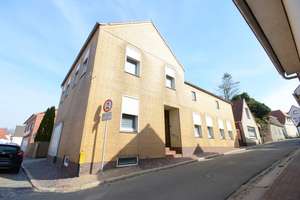 Großes modernisiertes Einfamilienhaus im Herzen von Meldorf – Die vollständige Adresse der Immobilie erhältst du vom Anbieter., 25704 Meldorf – Vorschaubild 1