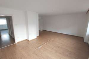 Traum-Wohnen mit 2 Balkons,hell,renoviert,Bad & Böden neu,perfekte Lage S-West,schöne Ausblicke,top! – Senefelder Strasse 88, 70176 Rosenberg, Stuttgart – Vorschaubild 8