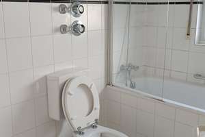 Helle 4-Zimmer-Wohnung mit Balkon in ruhiger Lage von Leverkusen-Opladen – Befristet bis 03/2027 – Die vollständige Adresse der Immobilie erhältst du vom Anbieter., 51379 Opladen, Leverkusen – Vorschaubild 3