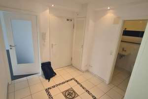 Helle 3-Zimmer-Wohnung mit Balkon in der Sanderau – 97072 Sanderau, Würzburg – Vorschaubild 2