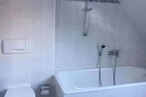 Gut-geschnittene 3-Raum-DG-Maisonette-Wohnung  – Römerstraße 6, 8056 Mitte-Nord, Zwickau – Vorschaubild 14