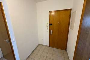 Helle 1-Zimmer-Wohnung in zentraler Lage von Köln Holweide – Wallensteinstraße 4, 51067 Holweide, Köln – Vorschaubild 2