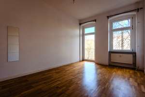 Sanierte Altbauwohnung mit freiem Blick nahe dem Tempelhofer Feld. – Silbersteinstraße 114, 12051 Neukölln (Ortsteil), Berlin – Vorschaubild 1