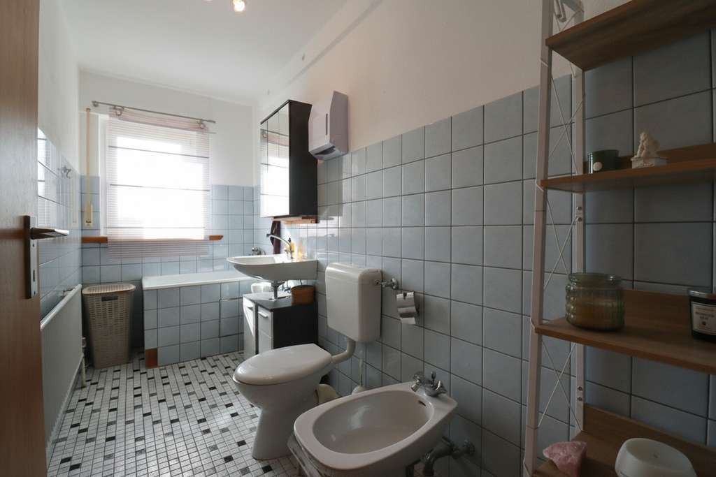 Immobilie in Satteldorf - Modernes Familienzuhause mit viel Raum für Ihre Wünsche und großzügigem Grundstück - Bild 3