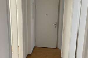 kleine, gemütliche Dreizimmerwohnung im Hochparterre – Leibnizstr. 10, 90443 Steinbühl, Nürnberg – Vorschaubild 3