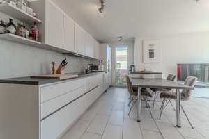 Moderne, bezugsfreie 4-Zimmer mit hochwertiger Ausstattung, Westbalkon und zwei Bädern – Die vollständige Adresse der Immobilie erhältst du vom Anbieter., 81829 Trudering-Riem (Ortsteil), München – Vorschaubild 4