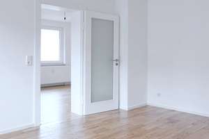 Grundsanierte 3-Zimmer-Wohnung mit Eichenholzdielen, EBK und Balkon in Bestlage Darmstadts