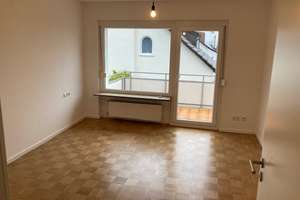 Viel Platz für Wohnträume -  Charmante 3,5 Zimmer Wohnung mit neuer Einbauküche  – Die vollständige Adresse der Immobilie erhältst du vom Anbieter., 70435 Zuffenhausen-Mönchsberg, Stuttgart – Vorschaubild 12