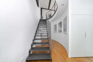 Loft-Maisonette mit Dachterrasse & Privataufzug – ruhige Innenhoflage in Maxvorstadt – Die vollständige Adresse der Immobilie erhältst du vom Anbieter., 80333 Augustenstraße, München – Vorschaubild 2