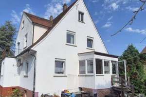 Charmantes Einfamilienhaus - 4 Stellplätze - Terrasse - Balkon - Keller – Die vollständige Adresse der Immobilie erhältst du vom Anbieter., 73540 Heubach – Vorschaubild 1