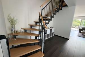 Modernes Wohnen: Möblierte Doppelhaushälfte mit Garten & Garage in Düsseldorf-Urdenbach – 40595 Urdenbach, Düsseldorf – Vorschaubild 25