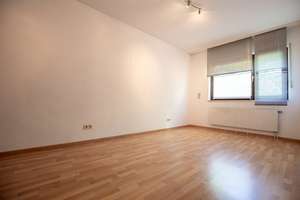 Wohnen auf vier Ebenen: Reihenhaus mit Garten, Sauna und Dachterrasse in Gonsenheim – Die vollständige Adresse der Immobilie erhältst du vom Anbieter., 55124 Gonsenheim, Mainz – Vorschaubild 10