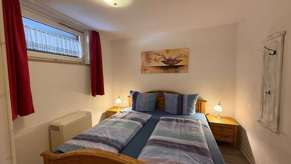 Immobilie in Baiersbronn - 2-Zimmer-Wohnung mit Schwimmbad, Sauna und TG-Stellplatz - Bild 2