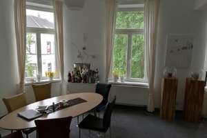 Geräumige 4-Zimmer-Wohnung in Krefeld Stadtmitte – Die vollständige Adresse der Immobilie erhältst du vom Anbieter., 47798 Stadtmitte, Krefeld – Vorschaubild 4